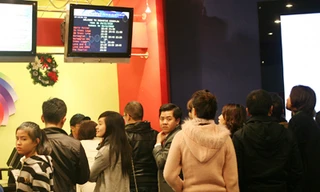 Nhiều khán giả không mua được vé Rừng Na Uy dịp Tết Dương lịch Ảnh: Xuân Phú