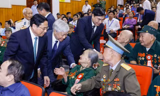 Máu xương đã hóa vào lòng đất thiêng Điện Biên, Tây Bắc