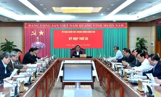 Đề nghị Bộ Chính trị xem xét xử lý kỷ luật một số cán bộ 