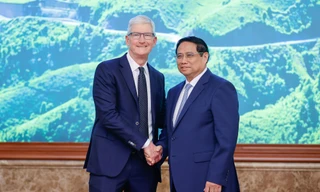 Thủ tướng đề nghị CEO Apple chọn Việt Nam là cứ điểm trên toàn cầu