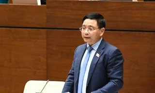 Bộ trưởng GTVT Nguyễn Văn Thắng: 'Chỗ nào rẻ không bị ràng buộc thì mới vay'