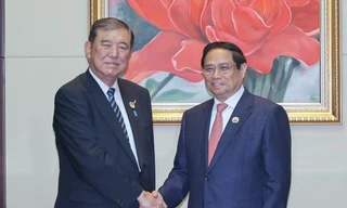 Thủ tướng Phạm Minh Chính và Thủ tướng Nhật Bản Shigeru Ishiba lần đầu hội kiến 