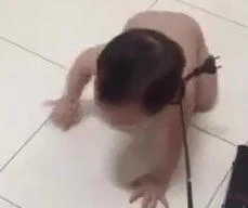 Nghi bị ‘cắm sừng’, chồng hành hạ con rồi quay clip gửi vợ để gây áp lực