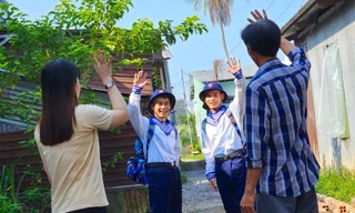 Hai cặp song sinh ở Cần Thơ tình nguyện nhập ngũ