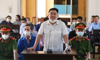 Tiếp tay mua bán hóa đơn, cán bộ thuế đổ lỗi cho người chi phần trăm