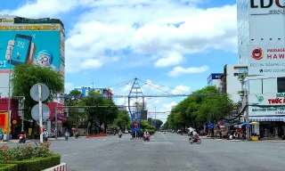 Hình ảnh Cần Thơ trước giờ giãn cách xã hội 2 quận trung tâm