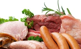 Trung Quốc: Cấm buôn bán thực phẩm có thêm nitrit