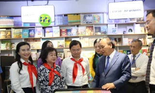 Chủ tịch nước Nguyễn Xuân Phúc: NXB Kim Đồng cần đột phá, sáng tạo trong xuất bản số 
