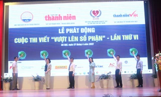 Phát động cuộc thi viết 'Vượt lên số phận' lần thứ VI