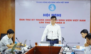 Anh Bùi Quang Huy, Bí thư T.Ư Đoàn, Chủ tịch T.Ư Hội SVVN chủ trì Hội nghị trực tuyến Ban thư ký Hội SVVN lần thứ 4, khóa X. Ảnh: Dương Triều