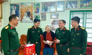 Khánh thành 5 ngôi nhà cho người nghèo đón Tết Nguyên đán