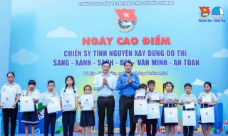 Hàng triệu chiến sĩ tình nguyện thực hiện ngày cao điểm xây dựng đô thị văn minh
