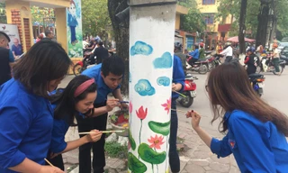 Cột điện nở hoa dưới bàn tay của các bạn ĐVTN phường Trần Nguyên Hãn, TP Bắc Giang