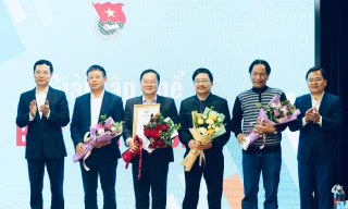 Báo Tiền Phong đoạt giải tập thể, giải nhì và khuyến khích báo chí toàn quốc về thanh niên