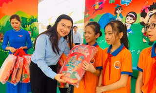 Hàng ngàn thiếu nhi tham gia ngày hội học tập tốt, rèn luyện chăm