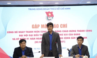 Anh Bùi Quang Huy, Bí thư thường trực T.Ư Đoàn, Chủ tịch T.Ư Hội SVVN thông tin về chương trình Ngày Thanh niên cùng hành động tại buổi họp báo. Ảnh: Lâm Đảng Hải