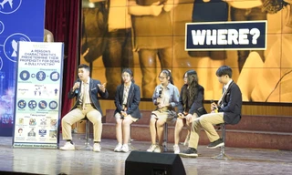 Các đội thi thể hiện tài năng Anh ngữ dưới hình thức sân khấu hóa rất độc đáo.