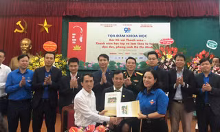Ban Quản lý Khu di tích Chủ tịch Hồ Chí Minh ký kết với đơn vị khởi động công trình số hóa tài liệu và hiện vật của Khu di tích Chủ tịch Hồ Chí Minh