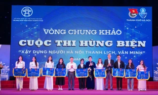 Sinh viên thi hùng biện về xây dựng Người Hà Nội thanh lịch, văn minh