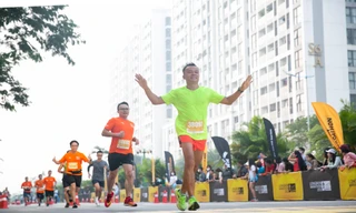 Hàng nghìn bạn trẻ tham gia giải chạy rèn luyện sức khỏe