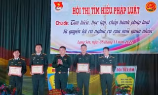 Nâng cao nhận thức về pháp luật, kỷ luật cho đoàn viên, thanh niên áo lính