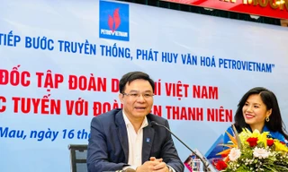 Phó Bí thư Đảng ủy, Tổng Giám đốc Tập đoàn Dầu khí Việt Nam Lê Mạnh Hùng đối thoại với đoàn viên, thanh niên Tập đoàn.