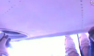 Tận thấy các phi hành gia lau chùi trạm vũ trụ quốc tế