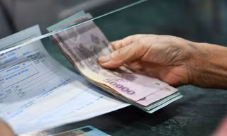 Trả gộp 2 tháng lương hưu trước Tết, có người nhận hơn 320 triệu đồng