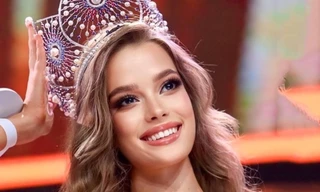 Nhan sắc như búp bê của Hoa hậu Nga 