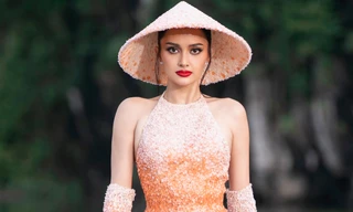 Á hậu 1 Hoa hậu Quốc tế đội nón lá, diễn áo dài ở Việt Nam