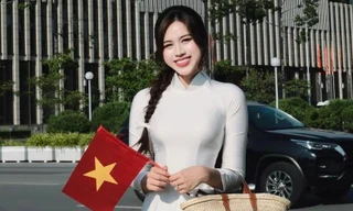 Hoa hậu, á hậu mặc áo dài trong lễ Quốc khánh 