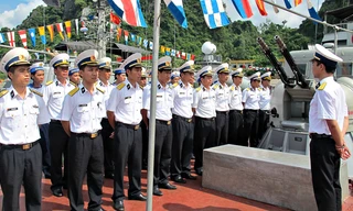 Quán triệt nhiệm vụ trước khi đi biển