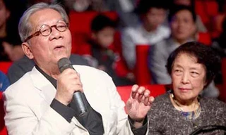 Nhạc sĩ Hoàng Vân, tác giả “Hò kéo pháo” có mặt trong đoàn hành hương về Điện Biên Phủ