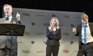 Hillary với hai phiên bản Bill Clinton xuất hiện trong nhạc kịch