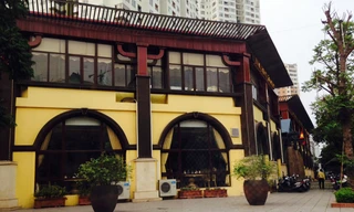 Đất cây xanh, bãi đỗ xe biến thành nhà hàng ăn nhậu