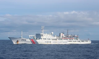 Tàu hải cảnh 2506 đang ngăn cản tàu ta