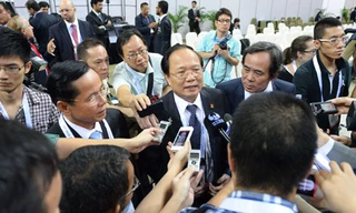 Bộ trưởng Hoàng Tuấn Anh trả lời báo chí quốc tế sau khi Hà Nội được công bố là chủ nhà ASIAD 18