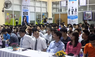 Hàng trăm nhân sự ngành CNTT tham gia ứng tuyển