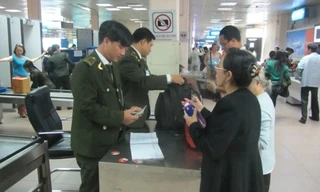 Kiểm tra ở sân bay. Ảnh minh họa