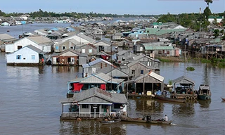 Làng bè trên sông, một điểm thu hút khách