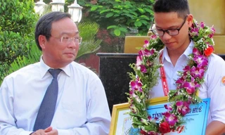 Học sinh Hoài Nam