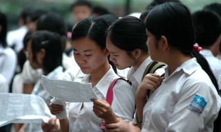 Cả thầy cô và học sinh vẫn chưa biết dạy và ôn thi môn văn tốt nghiệp THPT ra sao! Ảnh: Hồng Vĩnh