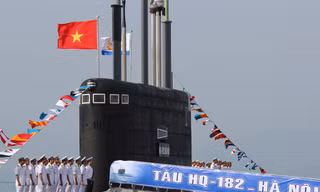 Tàu ngầm HQ-182 Hà Nội tại căn cứ Tàu ngầm Lữ đoàn 189 Hải quân