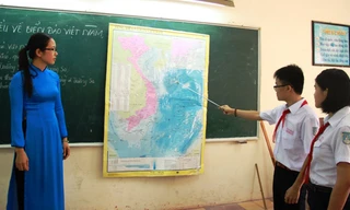 Tiết học chủ quyền biển đảo tại trường THCS Đà Nẵng. Ảnh: Nguyễn Huy