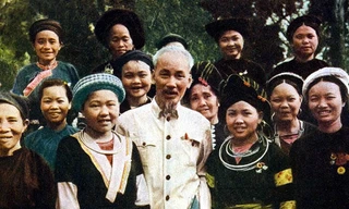 Trong Di chúc, Chủ tịch Hồ Chí Minh thể hiện rõ quyền được phục vụ và hưởng lợi ích là thuộc về Nhân dân