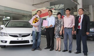 Nỗi niềm khó khăn của người mẹ trẻ bất ngờ tậu ô tô