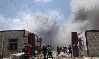 Hiện trường vụ nổ nhà máy hóa chất ở Hồ Bắc