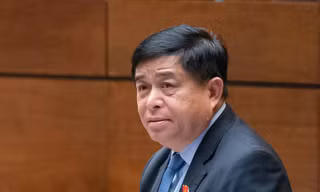 'Thượng Hải làm trung tâm thương mại mấy trăm triệu USD chỉ mất 68 ngày, sao người ta làm được'?