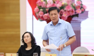 Thứ trưởng Bộ Y tế: Đấu thầu thuốc quan trọng là 'công khai, minh bạch, không có lợi ích nhóm'