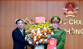 Thiếu tướng Nguyễn Quốc Hùng làm Ủy viên Thường trực Ủy ban Quốc phòng và An ninh 